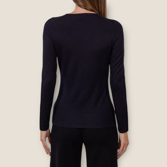 TSE Classic Superfine Cashmere Crewneck in Navy Small - Picture 2 of 9